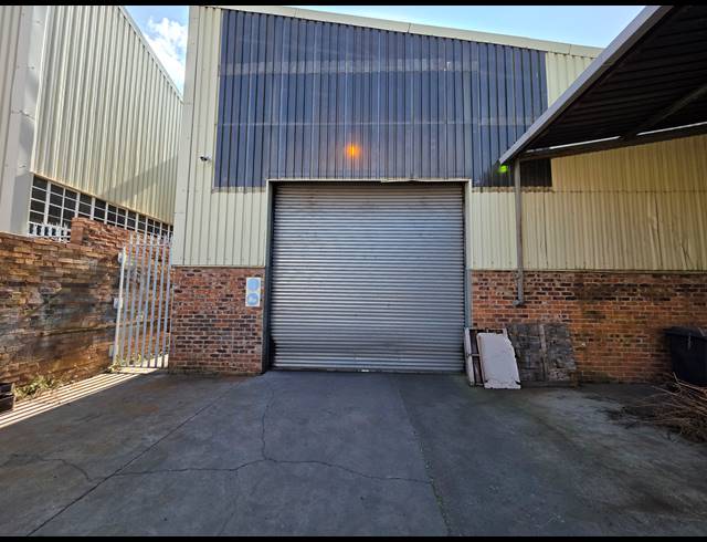 1,487M² WAREHOUSE FOR SALE IN BOOYSENS RESERVE
